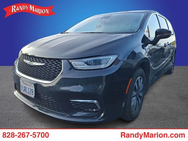2024 Chrysler Pacifica Hybrid Select
