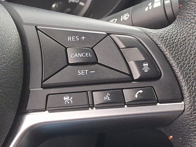 2024 Nissan Versa 1.6 SR