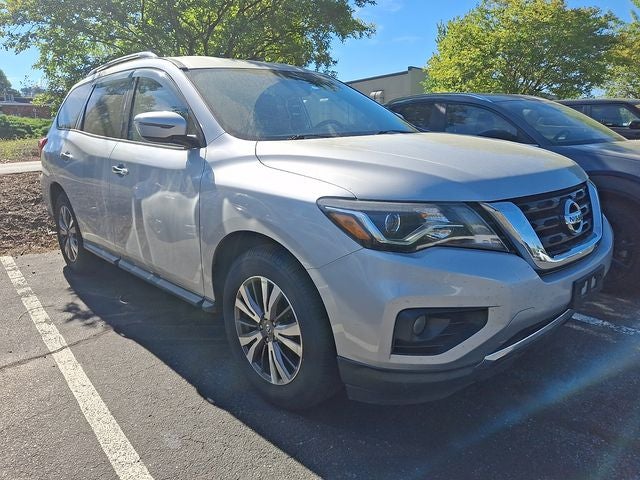 2018 Nissan Pathfinder SV
