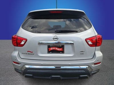 2018 Nissan Pathfinder SV