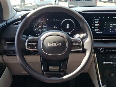 2023 Kia Carnival SX