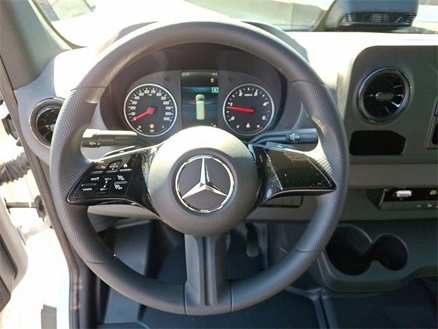 2025 Mercedes-Benz Sprinter 2500 Cargo 170 WB High Roof