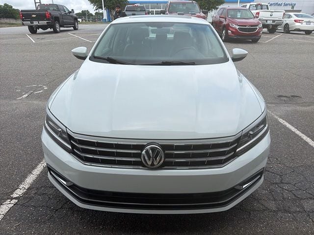 2018 Volkswagen Passat 2.0T SE