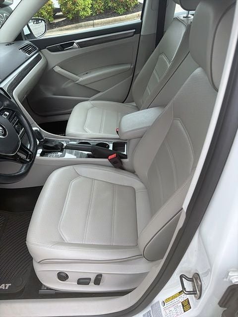 2018 Volkswagen Passat 2.0T SE