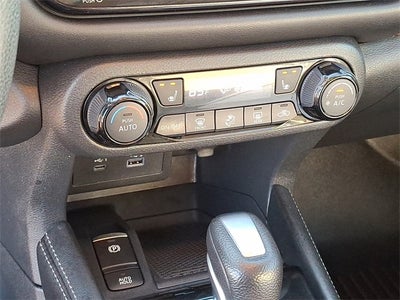 2021 Nissan Kicks SR