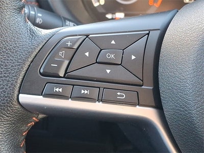 2021 Nissan Kicks SR