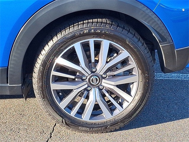 2021 Nissan Kicks SR