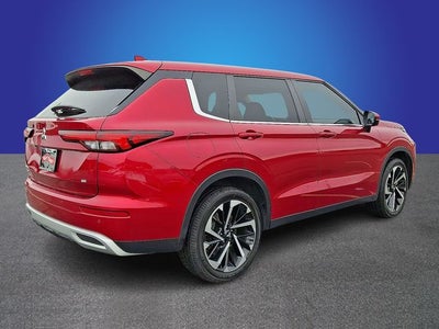 2024 Mitsubishi Outlander SE