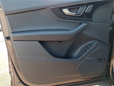 2019 Audi Q7 55 SE Premium Plus quattro