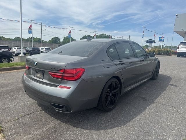 2017 BMW 7 Series 740i