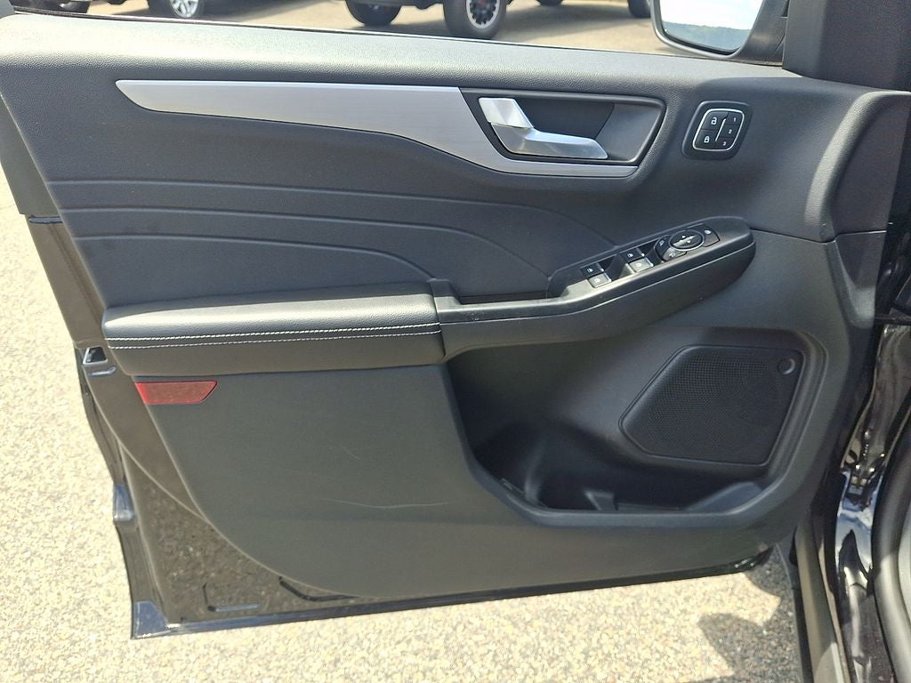 2025 Ford Escape Hybrid Platinum