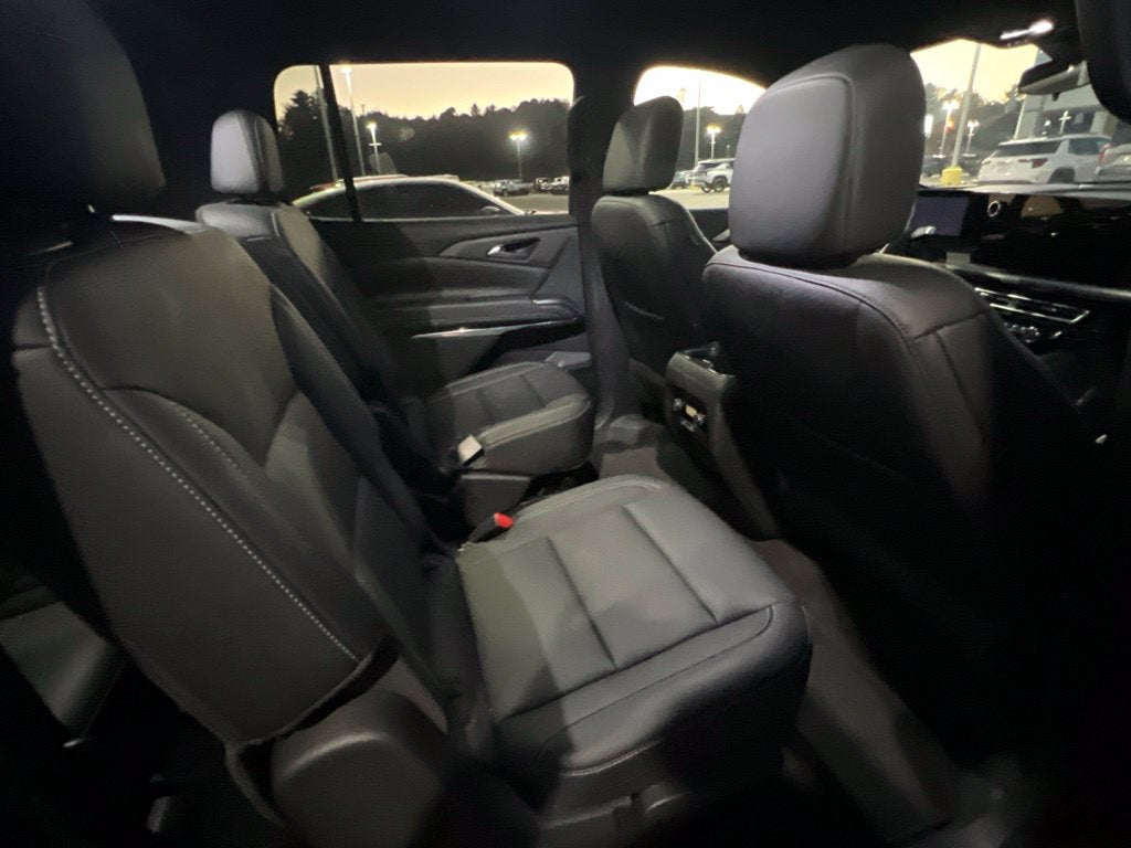 2025 Chevrolet Traverse LT 2LT