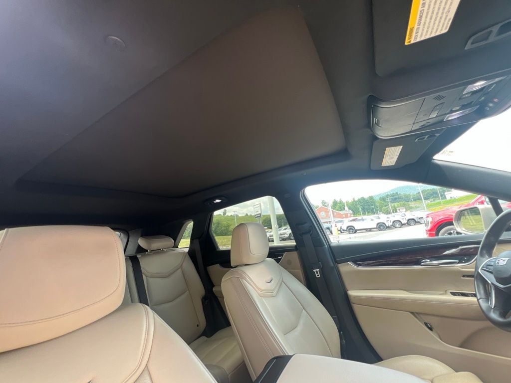 2017 Cadillac XT5 Luxury