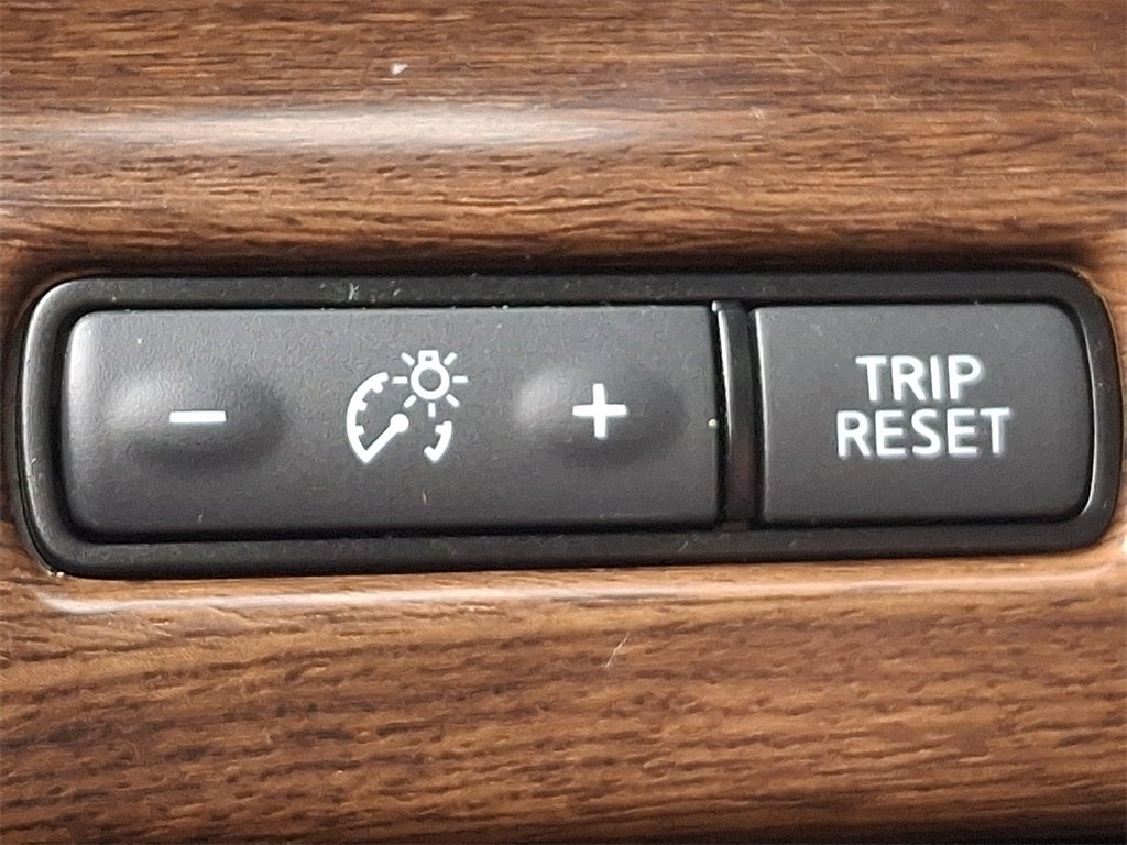 2021 Nissan Titan Platinum Reserve