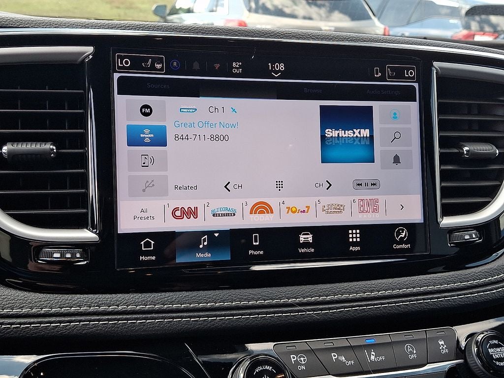 2025 Chrysler Pacifica Select