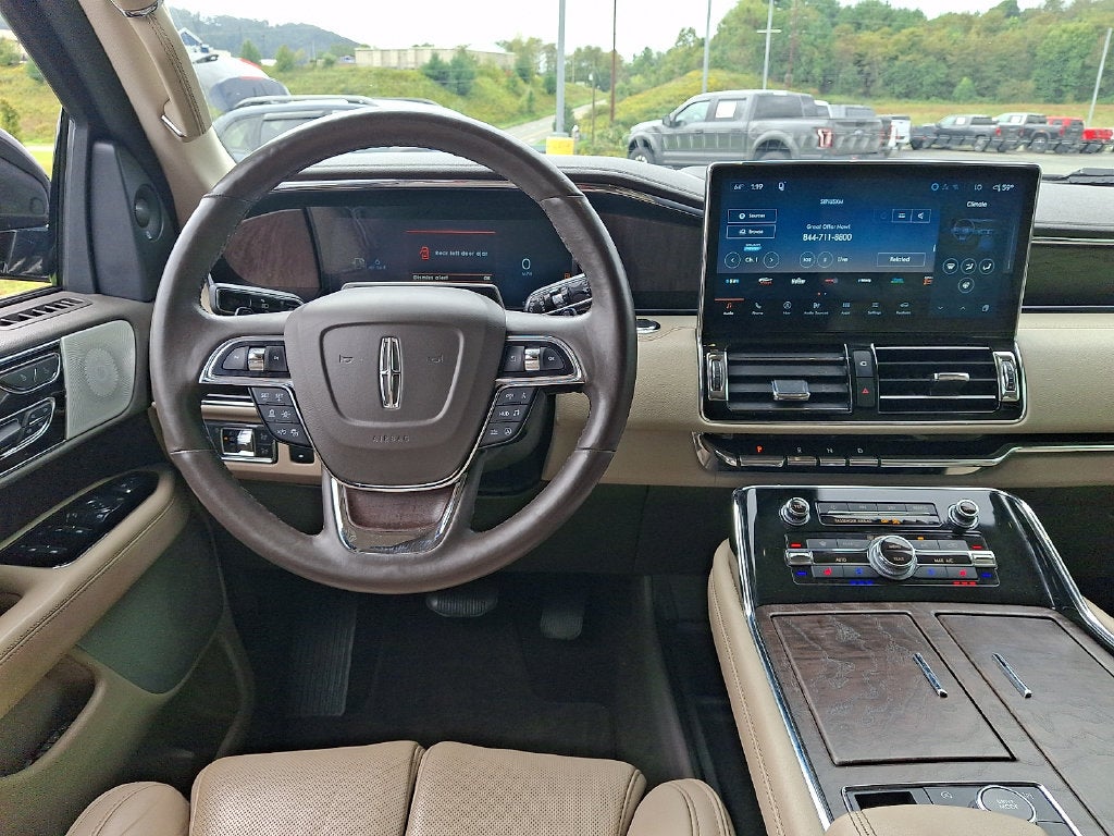 2022 Lincoln Navigator L Reserve