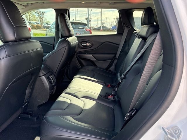 2022 Jeep Cherokee Latitude Lux