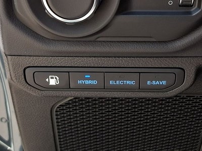 2025 Jeep Wrangler Sahara 4xe