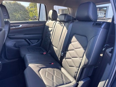 2025 Volkswagen Atlas 2.0T SE w/Technology