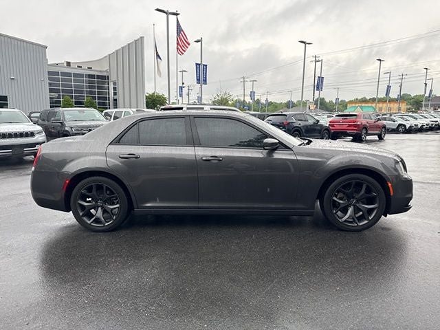 2022 Chrysler 300 S