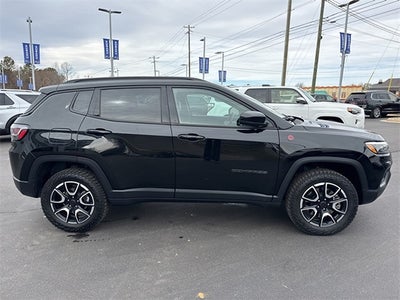 2025 Jeep Compass Trailhawk
