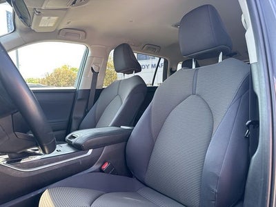 2023 Toyota Highlander LE