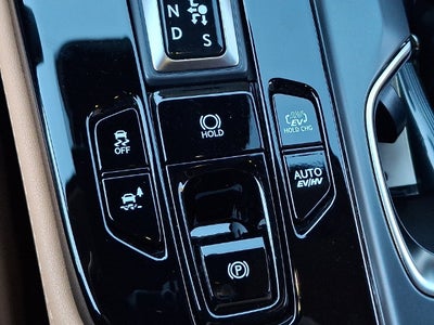 2026 Lexus NX 450h+ Luxury