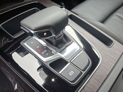 2024 Audi Q5 45 S line Premium quattro