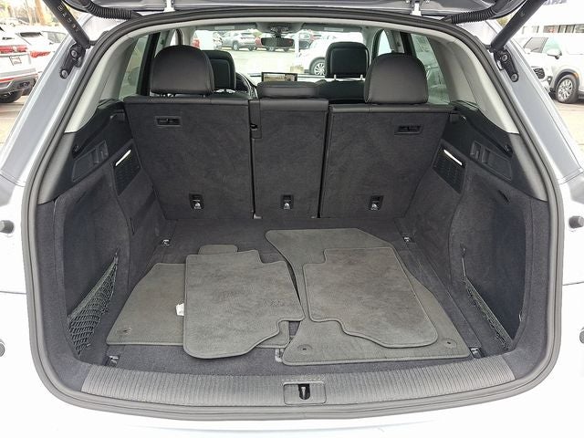 2024 Audi Q5 45 S line Premium quattro