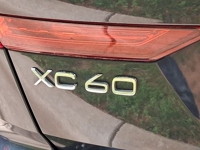 2023 Volvo XC60 B6 Ultimate Bright Theme