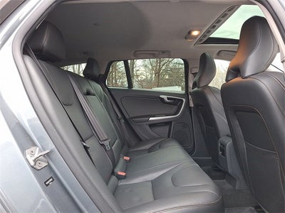 2016 Volvo V60 Cross Country T5