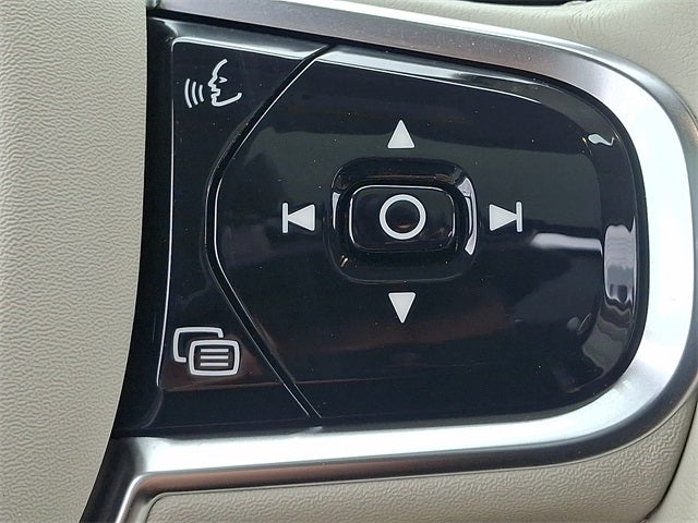 2024 Volvo XC90 Recharge Plug-In Hybrid T8 Core Bright Theme