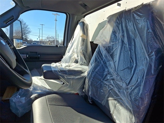 2023 Ford F-650SD Base