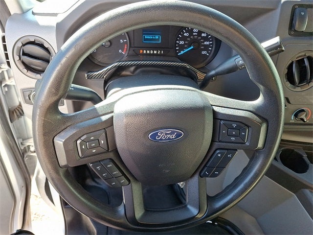 2022 Ford E-350SD Base Cutaway