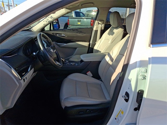 2021 Cadillac XT4 Premium Luxury