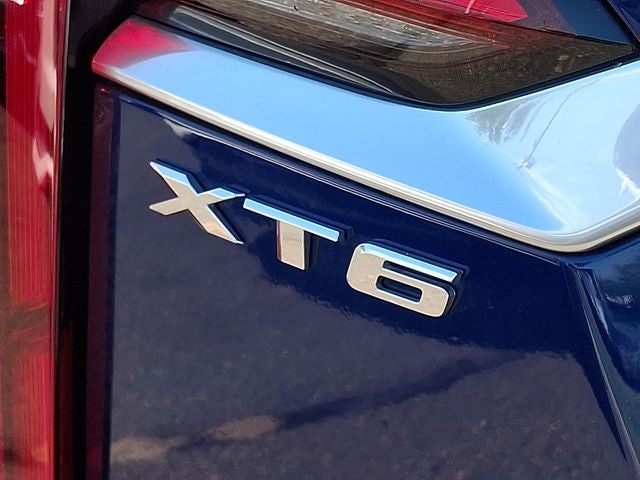 2023 Cadillac XT6 Premium Luxury