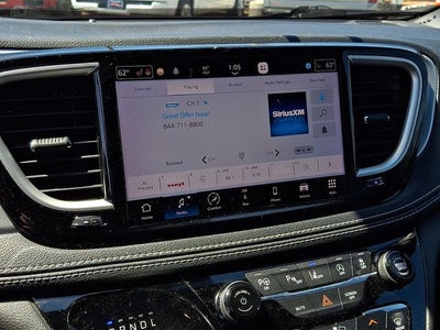 2022 Chrysler Pacifica Touring L