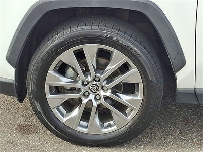 2020 Toyota RAV4 XLE Premium