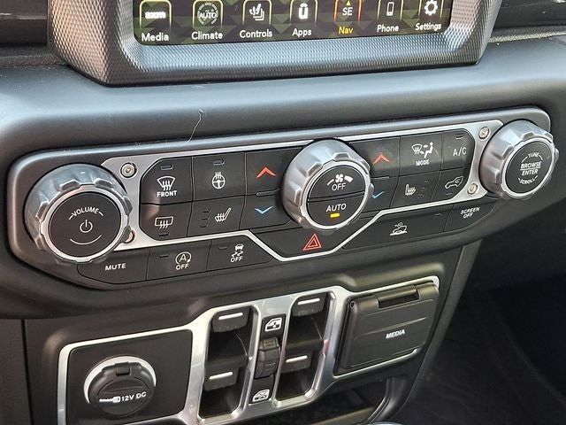 2023 Jeep Wrangler Sahara Altitude