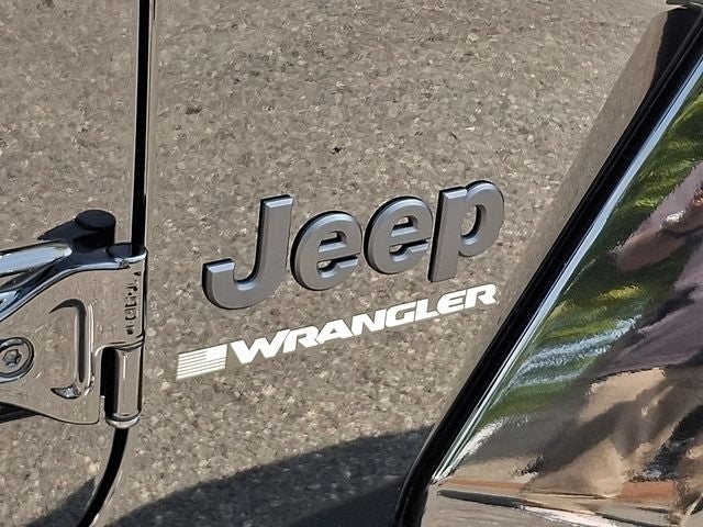 2023 Jeep Wrangler Sahara Altitude