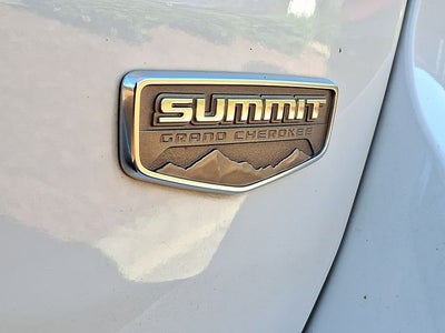 2020 Jeep Grand Cherokee Summit