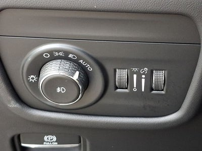 2022 Jeep Grand Cherokee Summit Reserve
