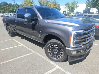 2023 Ford Super Duty F-350 SRW Pickup Platinum