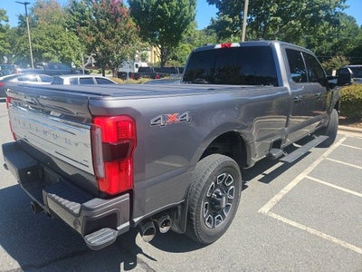 2023 Ford Super Duty F-350 SRW Pickup Platinum