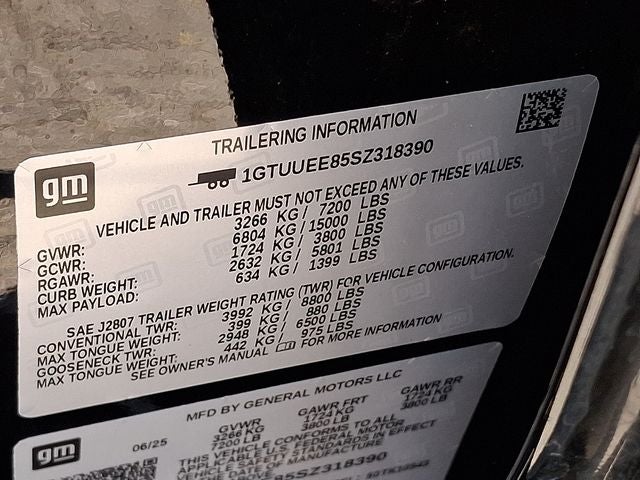 2025 GMC Sierra 1500 AT4