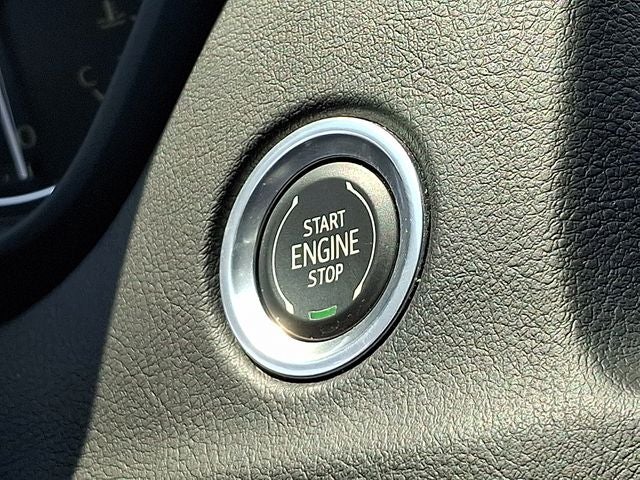 2023 Cadillac XT4 FWD Premium Luxury