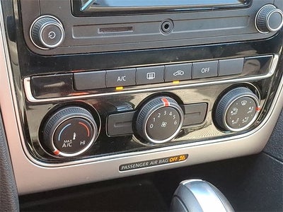 2018 Volkswagen Passat 2.0T R-Line