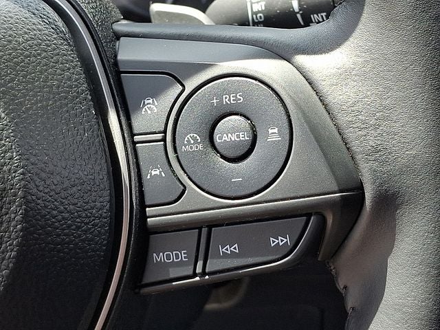 2025 Toyota Corolla Cross Hybrid SE