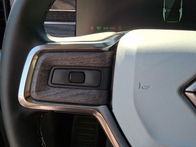 2025 Rivian R1S Adventure