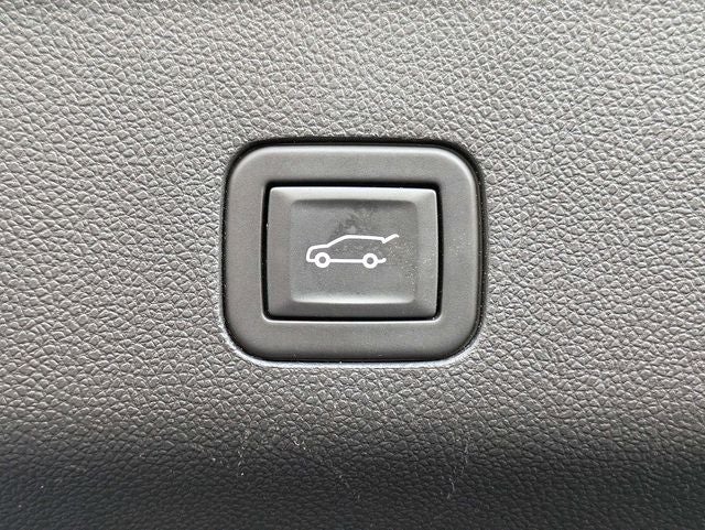 2025 GMC Yukon XL AT4